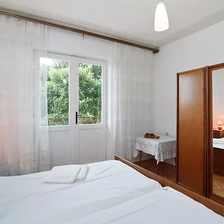 Guest house Adria 3*